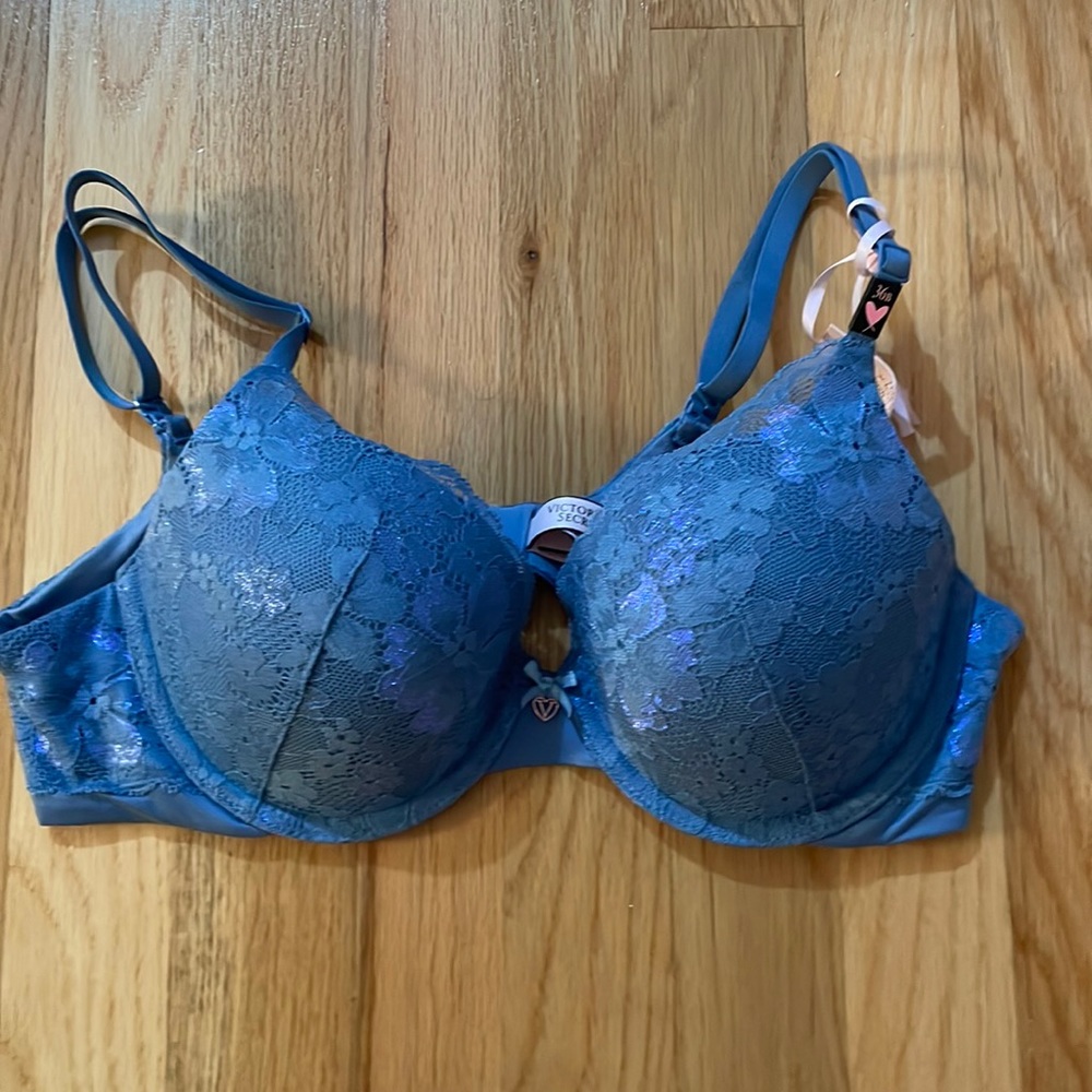 BNWT Victoria Secret Push-Up Perfect Shape Lace Bra 36B